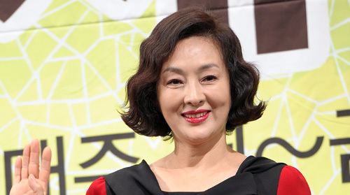 Lee Bo-hee Biography: Height, Net Worth, Parents, Age, Husband